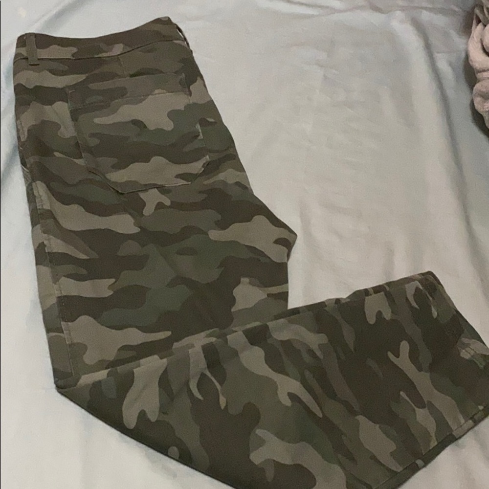 Old Navy Cargo Jeans
